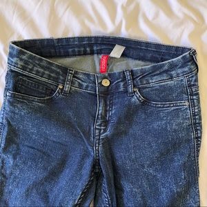DIVIDED DENIM JEANS